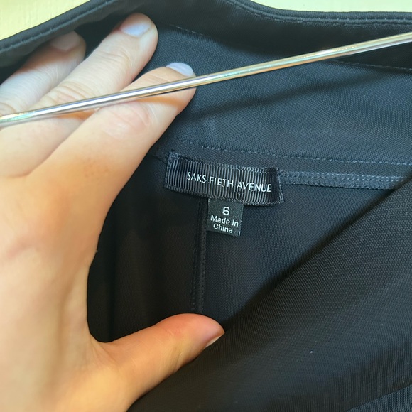 BLACK SAKS FIFTH AVENUE SIZE 6 - Picture 3 of 4